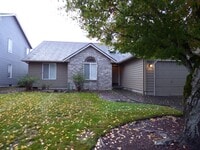 Building Photo - 3 Bed 2 bath home in North Salem!