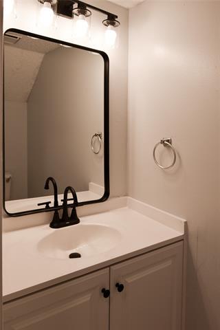 Building Photo - 4908 Oakbluff Dr
