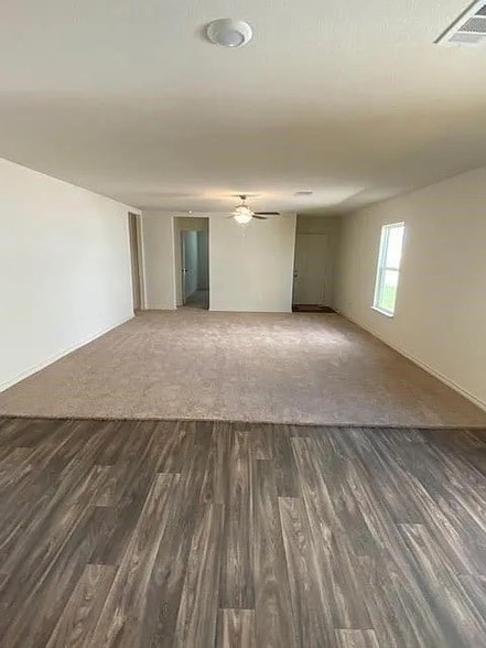 Building Photo - 521 Locksley Cove