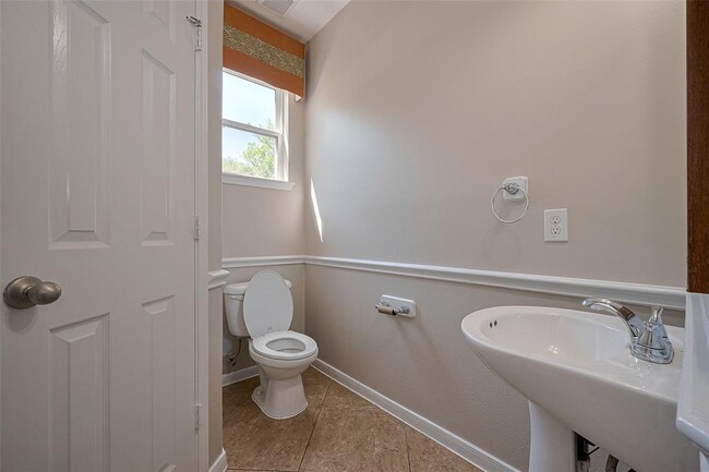 Building Photo - 5627 Granite Falls Ln