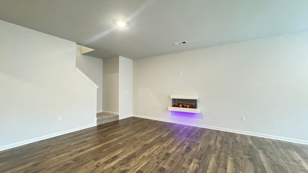 Building Photo - 405 Stoneybrook Dr