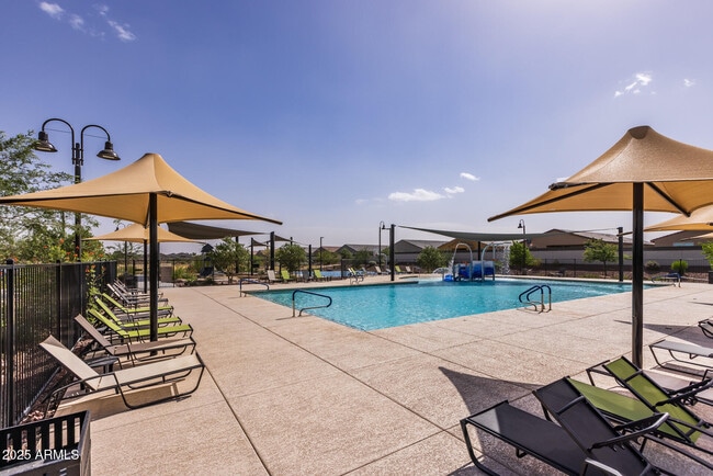 Building Photo - 36810 N Camarillo Dr