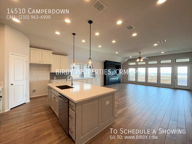 Building Photo - "Spacious 4-Bedroom Haven with 3 Full Bath...