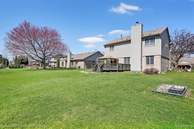 Building Photo - 40051 Finley Dr