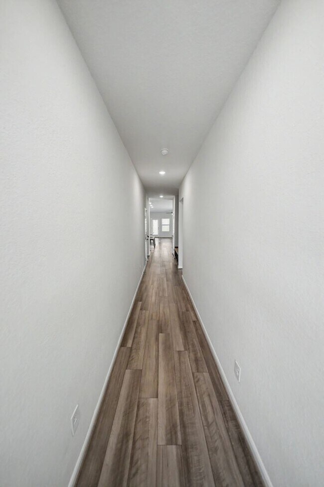 Building Photo - 3037 Beringer Blvd