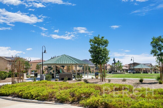 Building Photo - 30540 Altima Ct