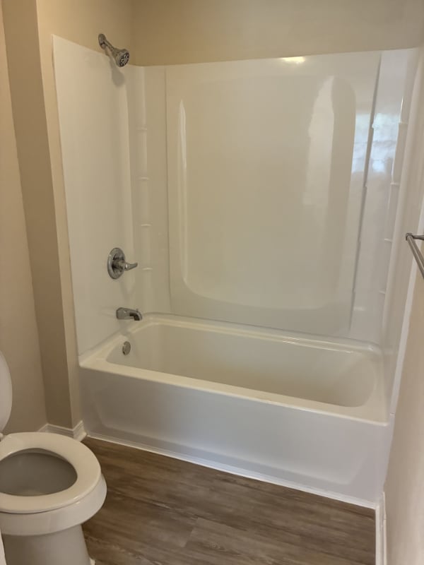 Building Photo - 396 Rowland Rd