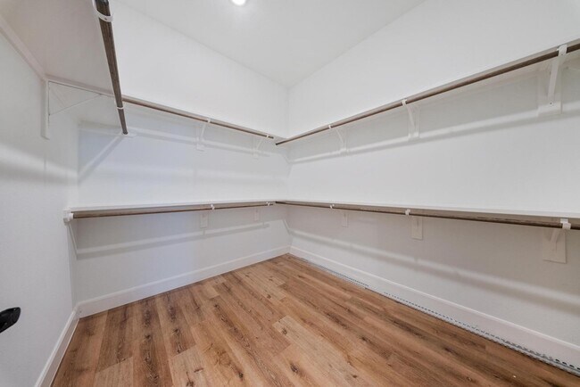 Building Photo - 2019 Olivos St