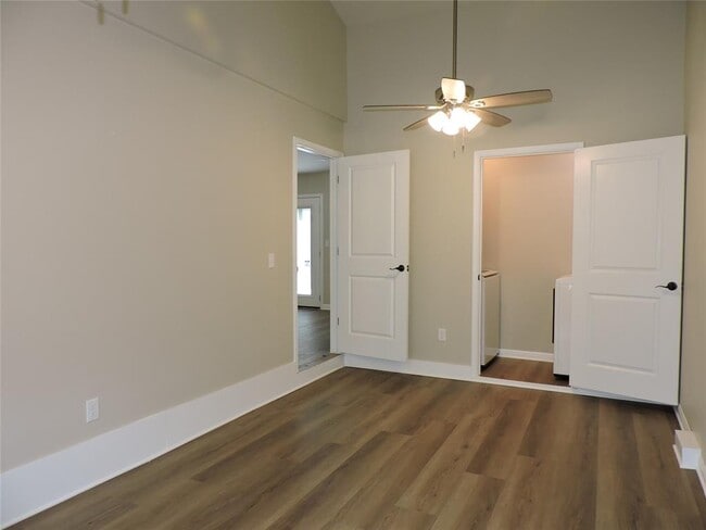 Building Photo - 6908 Rufus Dr