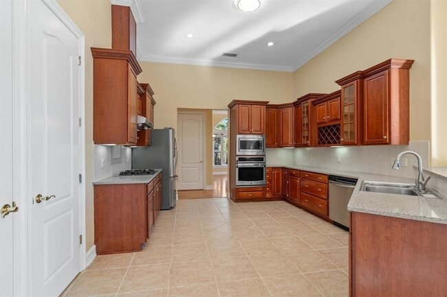 Building Photo - 8846 Glen Abby Dr