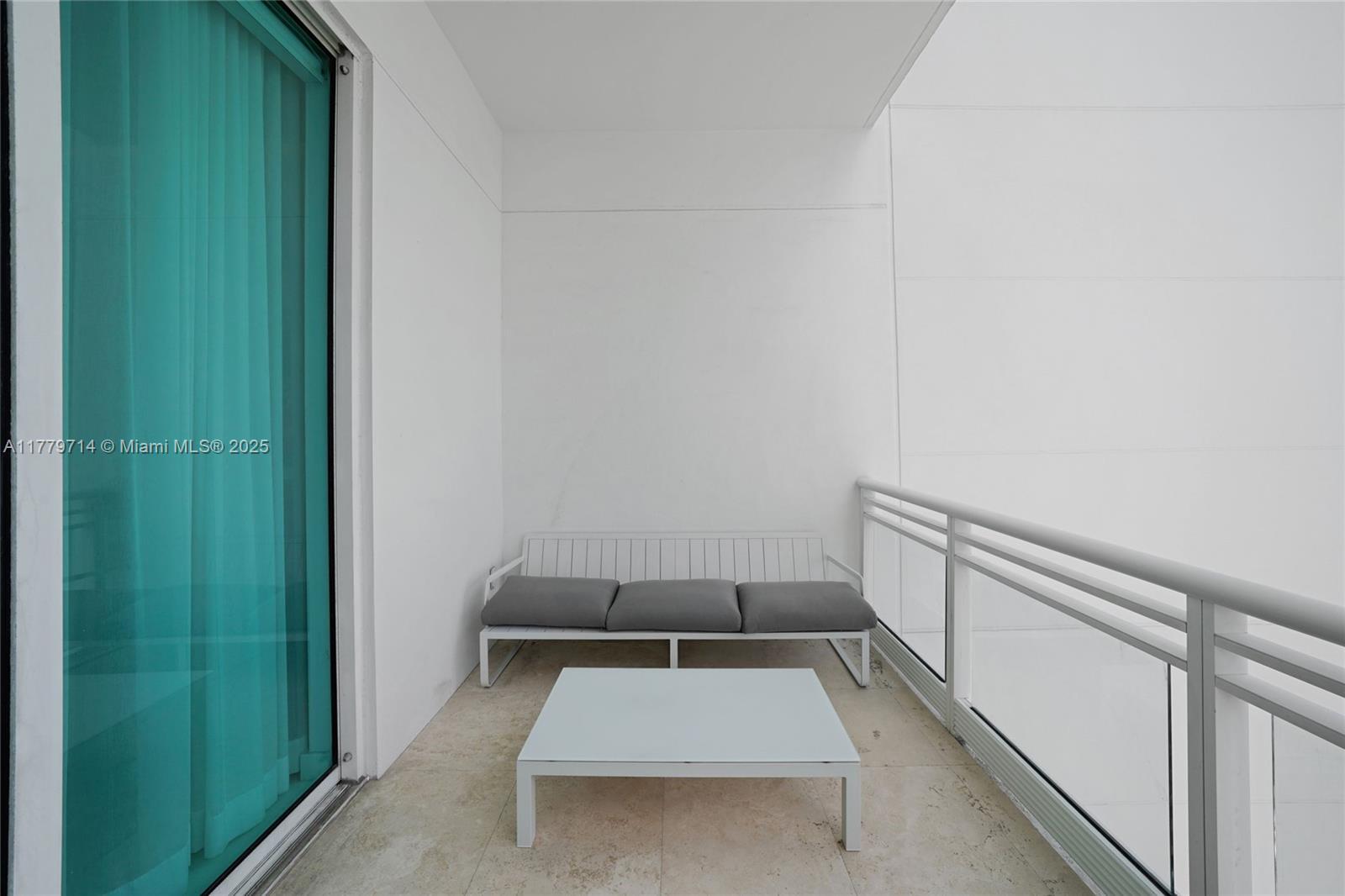 Building Photo - 900 Brickell Key Blvd