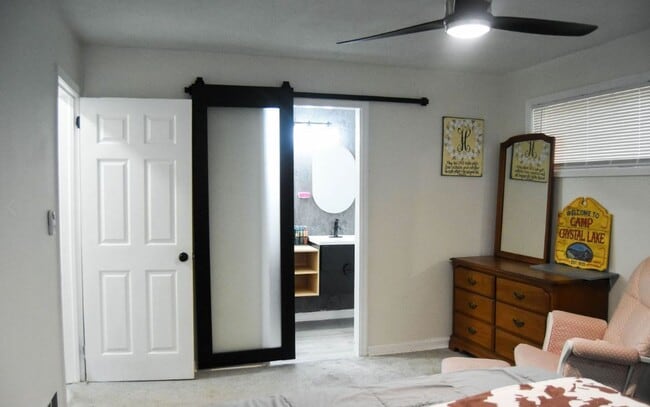 Building Photo - 3/2 in Anniston, Alabama!