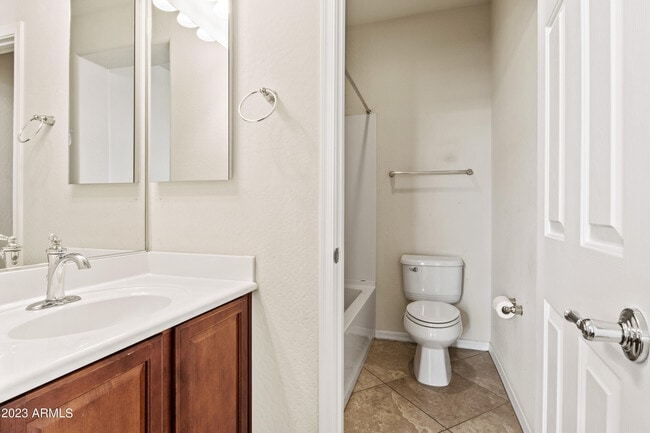 Building Photo - 5224 W Bent Tree Dr