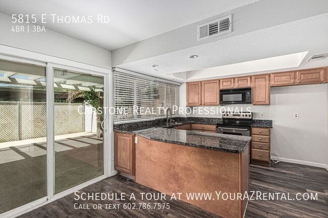 Building Photo - 5815 E Thomas Rd