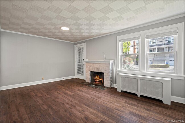 Building Photo - 305 Columbus Ave