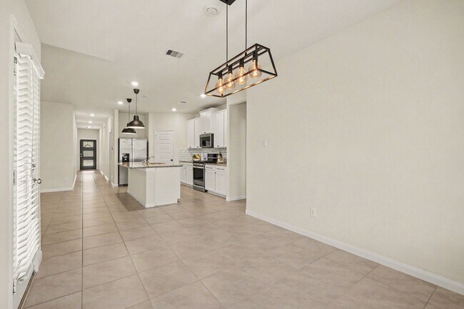Building Photo - 6611 Casper Falls Trl