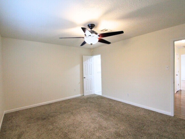 Building Photo - 3810 Bonita Ln