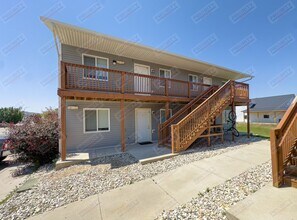 Building Photo - 1927 Harvest Moon Dr