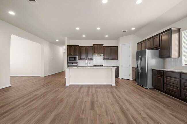 Building Photo - Mason Valley