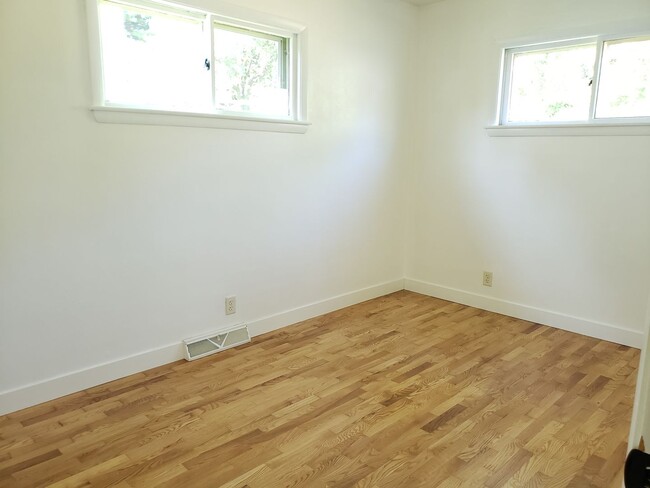 Building Photo - 3 bed 1.5 bath single family home in Wausau