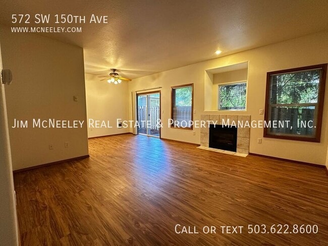 Building Photo - 572 SW 150th Ave