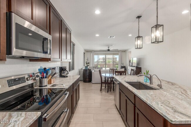 Building Photo - 17973 W Ashley Dr