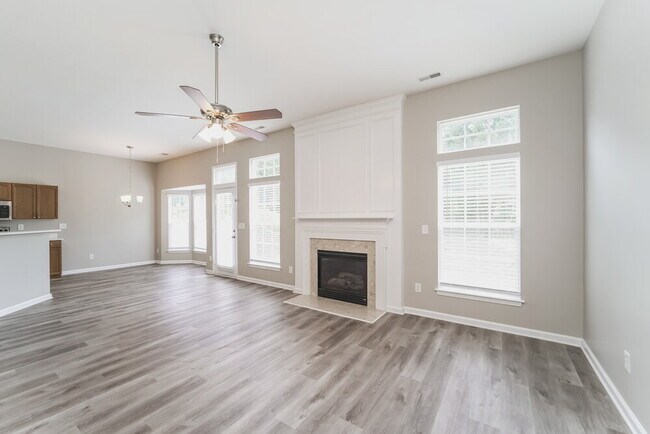 Building Photo - 161 Shephard Hill Dr