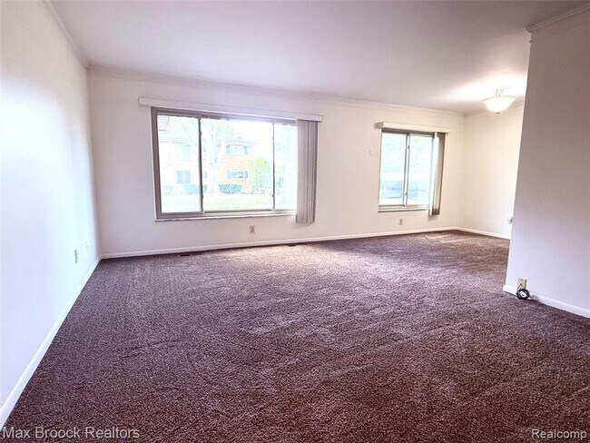 Building Photo - 1245 Derby Rd