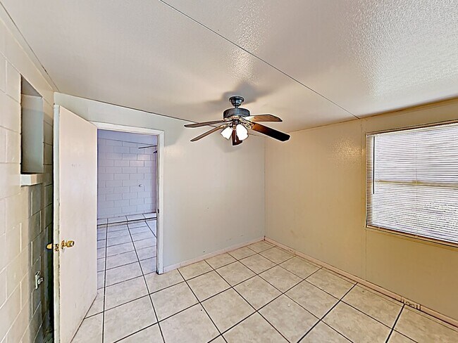 Building Photo - 6505 Ambassador Dr