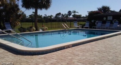 Building Photo - 3645 Boca Ciega Dr