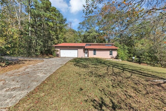 Building Photo - 5575 Milam Rd