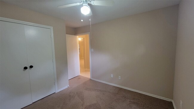 Building Photo - 3335 Lakeland Gardens Dr