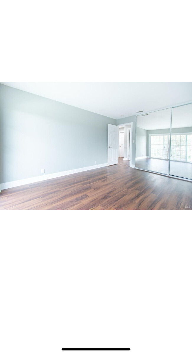 Building Photo - 13 Quail Hill Ln