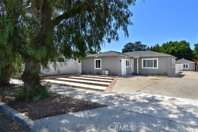 Building Photo - 14332 Tiara St
