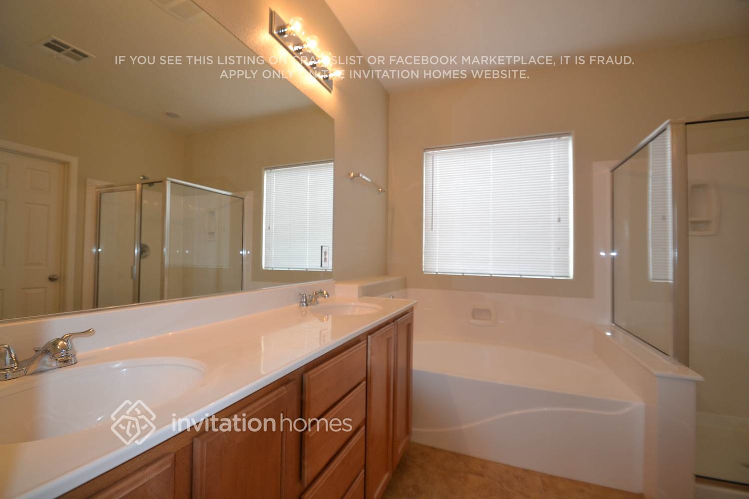 Building Photo - 8833 Lauderhill St
