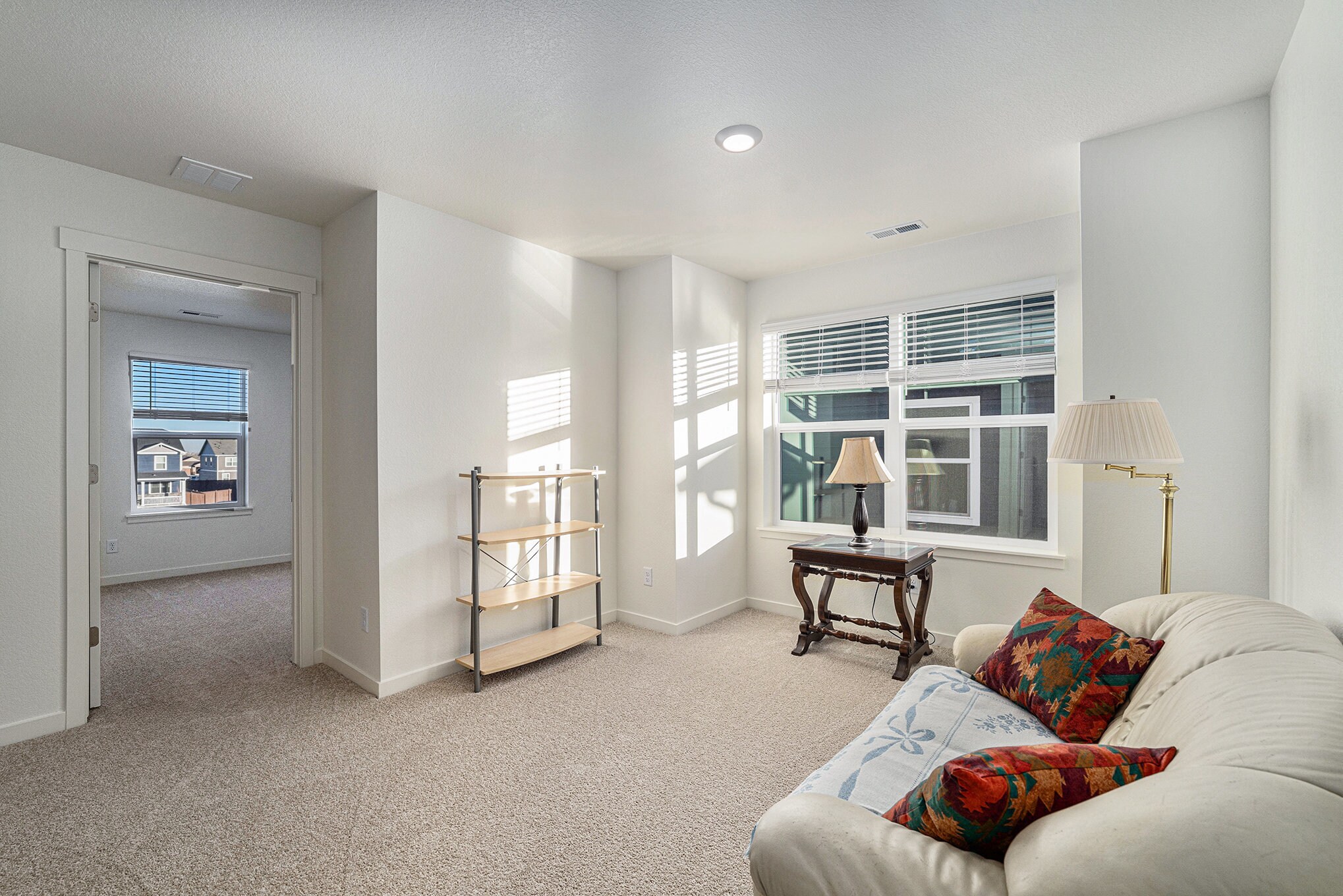 Building Photo - 439 Bluebird Rd