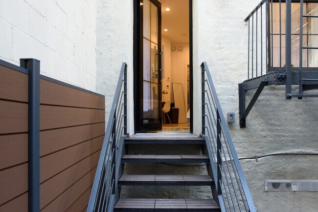 Building Photo - 77 E 3rd St