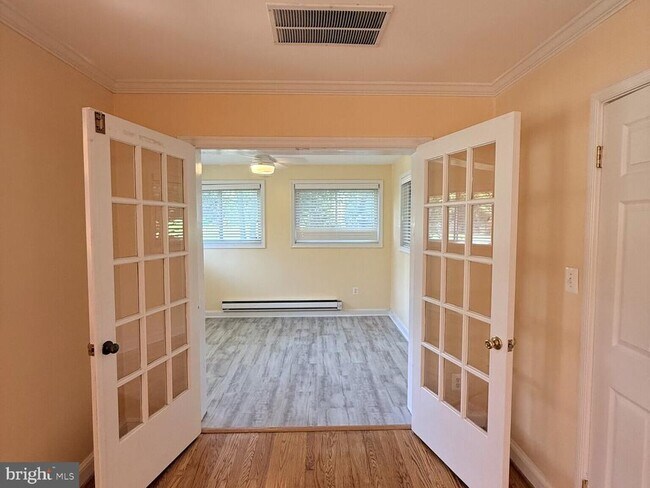 Building Photo - 11308 Cedar Ln