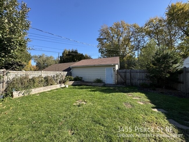 Building Photo - 3455 Pierce St NE