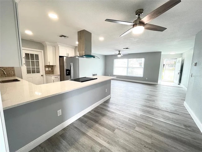 Building Photo - 1806 Ironwood Ct W