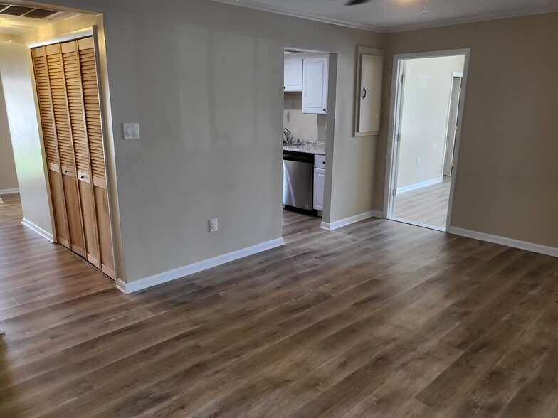 Living Room - 152 Seagull Dr