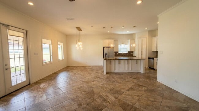 Building Photo - 508 Washingtonia Drive