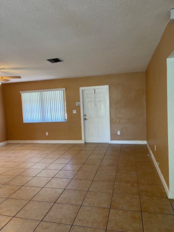 Building Photo - 2126 N 14th Ave