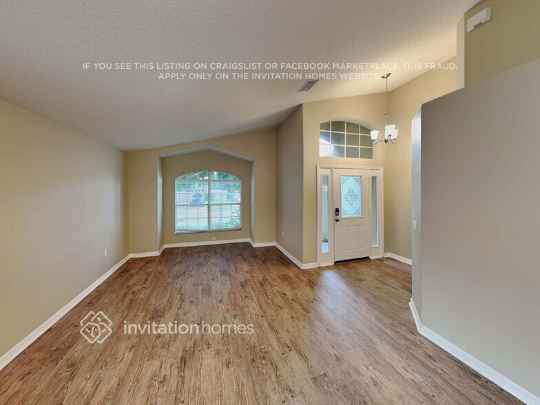 Building Photo - 3155 Lindera Dr