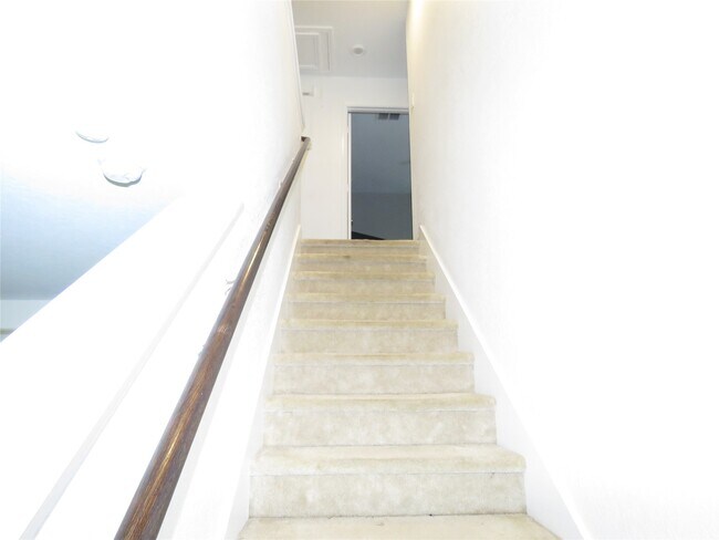 Building Photo - 13031 Mills Creek Meadow Dr