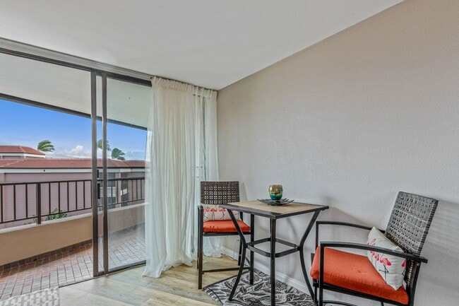 Building Photo - 20 Haouli St. 401