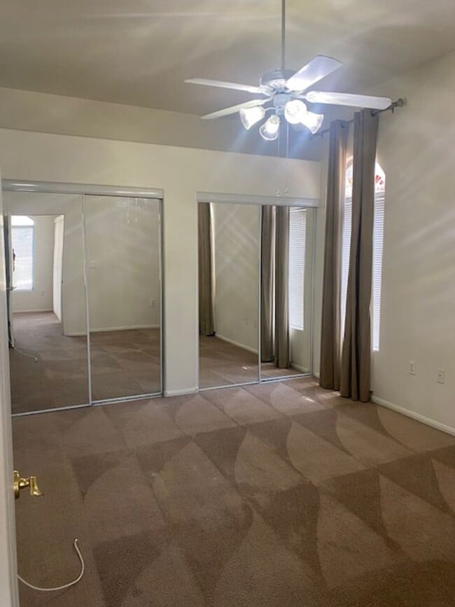 Building Photo - 700 Carnegie St