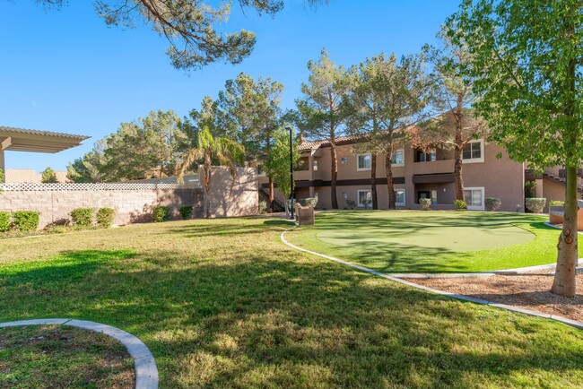 Building Photo - Guard Gated Spanish Palms