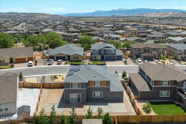 Building Photo - 2228 Butte Creek Dr