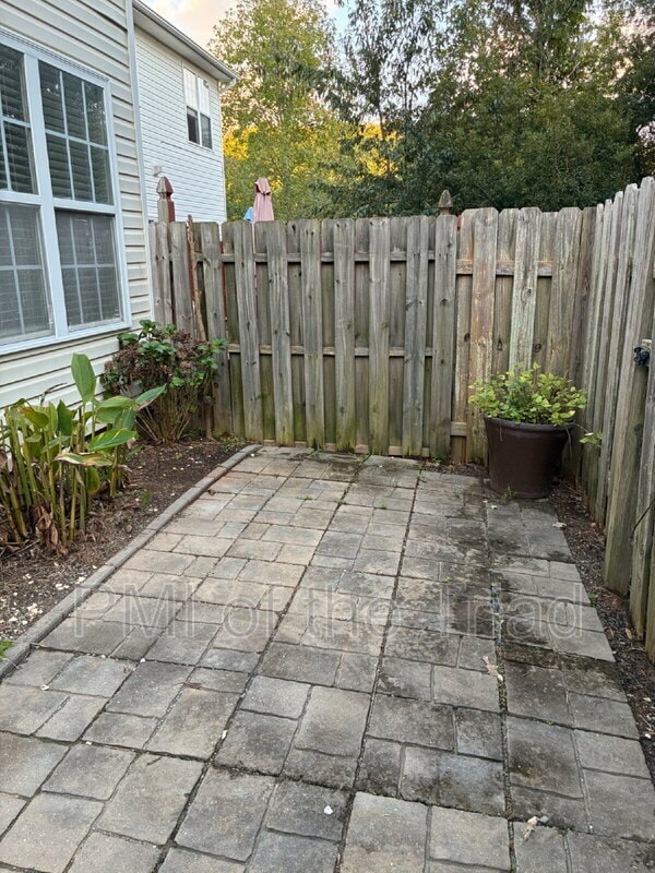 Building Photo - 3005 Windsor Creek Way